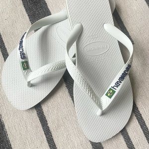 Havaianas flip flops, Brazilian flag white NWOT